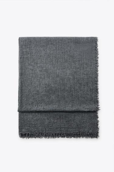 WOOLLEN SCARF WITH FRAYED EDGES - Grey by Zara