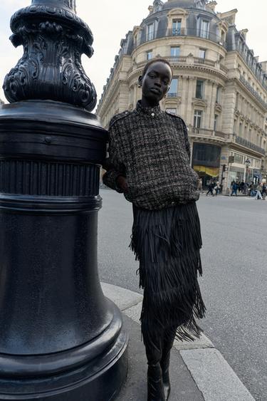 Zara {名称} - {颜色}