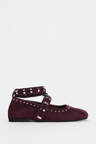 SUEDE BALLERINAS WITH STUDS - Burgundy Red by Zara