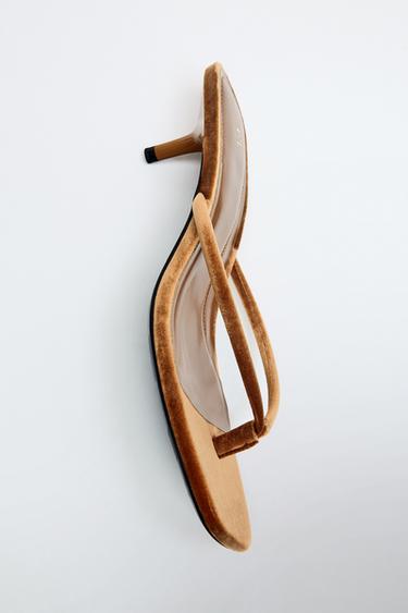 VELVET-EFFECT SANDALS - Ochre by Zara