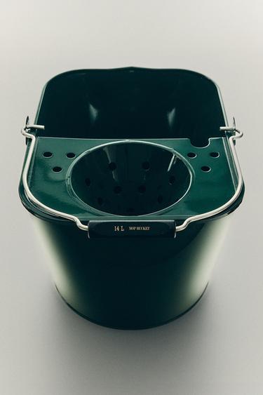 MOP BUCKET AND WRINGER - Green by Zara