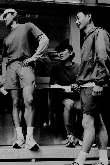 Zara {名称} - {颜色}