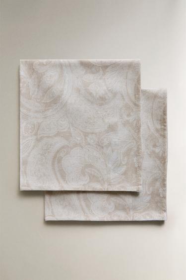 PACK OF PAISLEY PRINT NAPKINS (PACK OF 2) - Beige by Zara