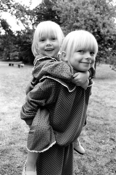 PRINTED SWEATSHIRT WITH PETER PAN COLLAR AND LACE TRIM - Grey by Zara