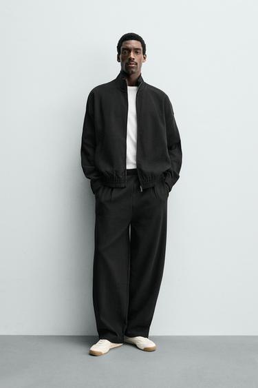 INTERLOCK ZIP-UP SWEATSHIRT - Black by Zara