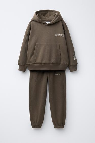 HOODIE AND LABEL JOGGERS SET - Brown by Zara