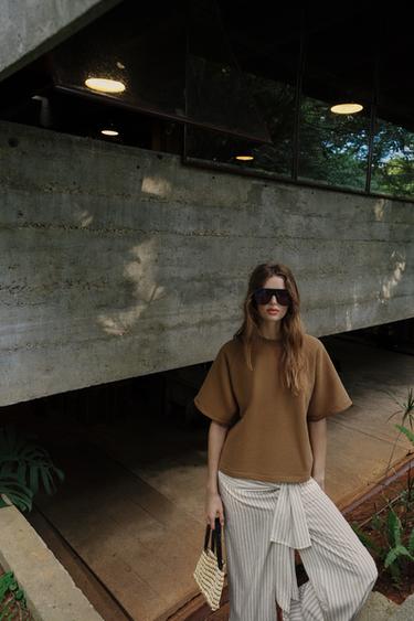 SHORT SLEEVE SWEATSHIRT - Brown by Zara