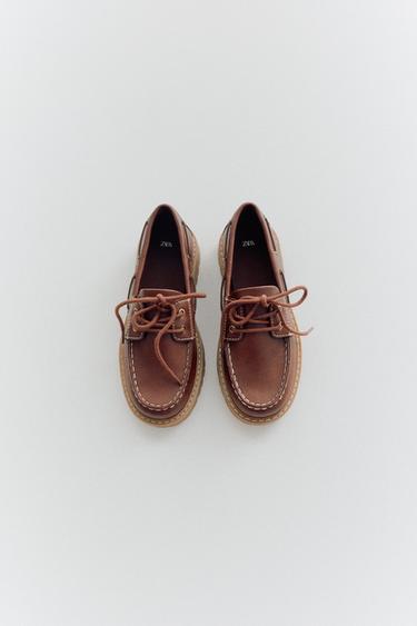 CLASSIC DECK SHOES - Brown by Zara