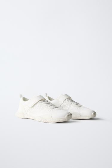 BAREFOOT TRAINERS - White by Zara