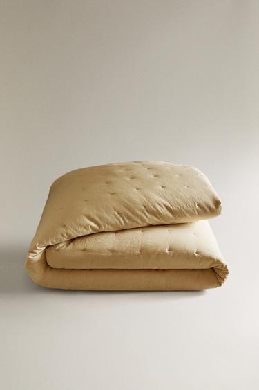 LINEN AND COTTON QUILTED BEDSPREAD - Mustard by Zara