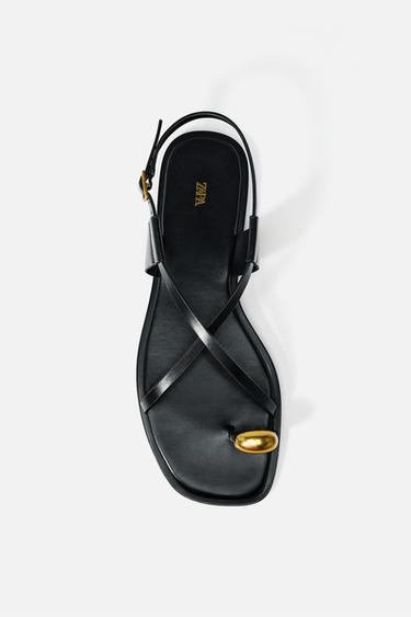 FLAT STRAP SANDALS WITH METAL ADORNMENT - Black by Zara