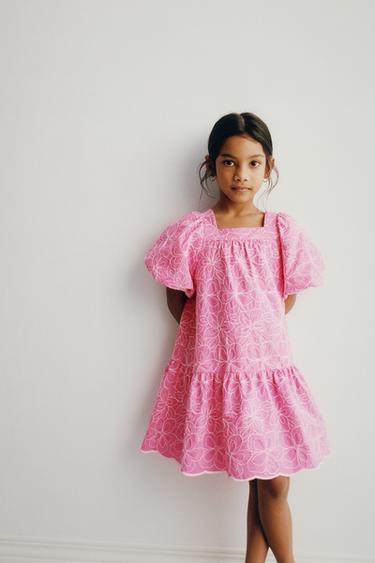 EMBROIDERED FLORAL DRESS - Fuchsia by Zara