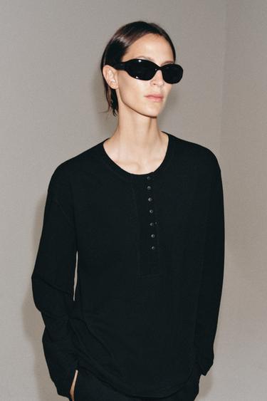 HENLEY T-SHIRT WITH LINEN BLEND - Black by Zara