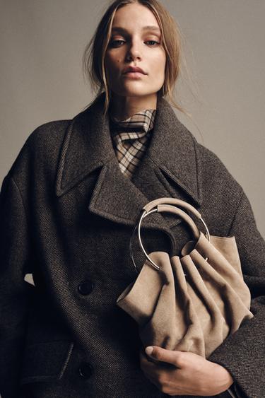 RIGID HANDLE SPLIT SUEDE BUCKET BAG - SAND/BROWN by Zara