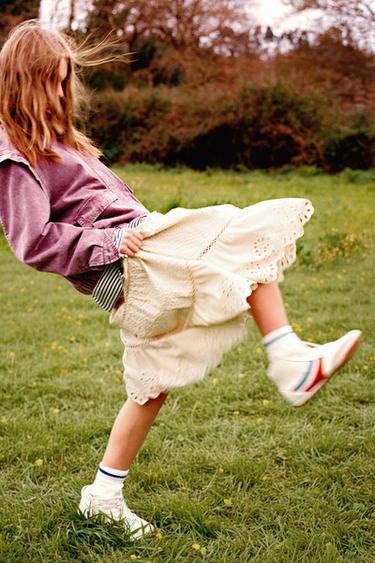 Zara {名称} - {颜色}