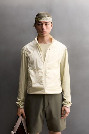 LIGHTWEIGHT TECHNICAL GILET - Bone by Zara