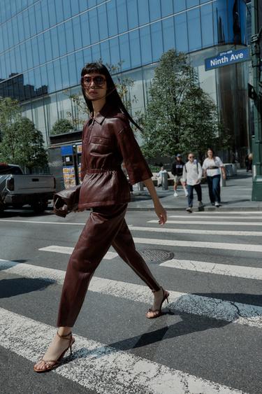 FAUX LEATHER TROUSERS - Burgundy by Zara