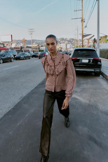 Zara {名称} - {颜色}