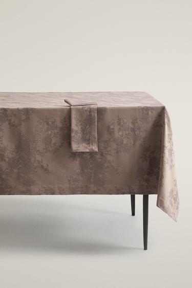 COTTON JACQUARD TABLECLOTH - Burgundy by Zara