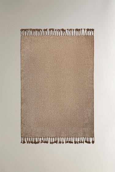CONTRAST TWO-TONE CHENILLE THROW - Light beige by Zara - Image 0