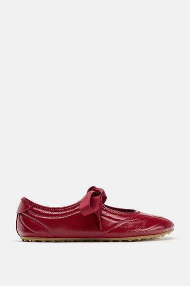BALLET FLATS WITH BOW - Red by Zara