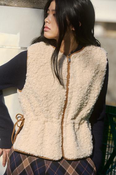 FAUX SHEARLING WAISTCOAT WITH TIES - Oyster-white by Zara