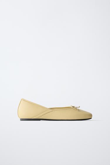 LEATHER BALLET FLATS - Yellow by Zara