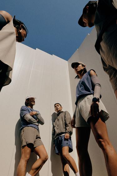 Zara {名称} - {颜色}