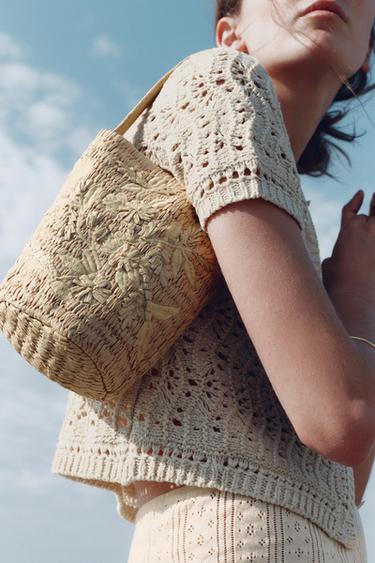 BRAIDED BASKET BAG WITH DESIGN - Light beige by Zara