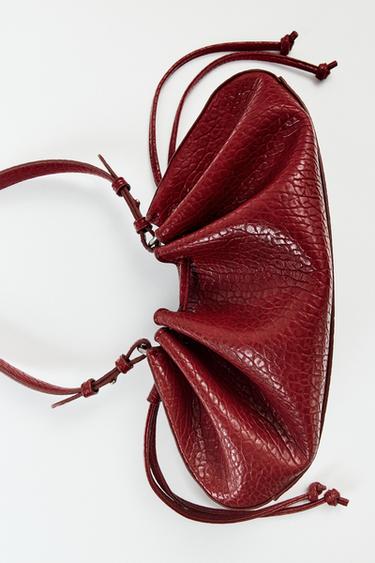 GATHERED ELONGATED SHOULDER BAG - Red by Zara