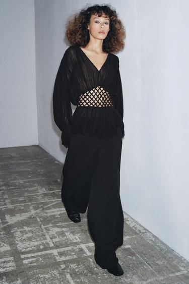 V-NECK MACRAMÉ BLOUSE ZW COLLECTION - Black by Zara