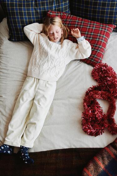 CABLE-KNIT SWEATER - Ecru by Zara