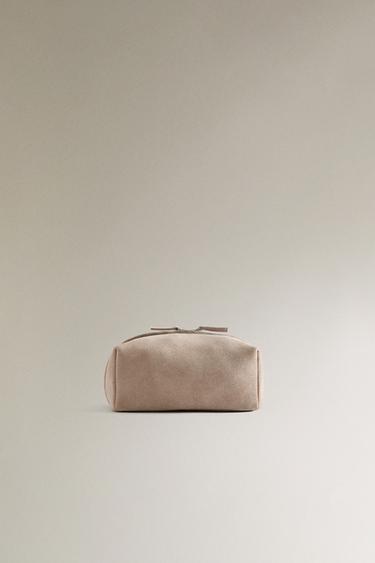 MEDIUM SPLIT LEATHER WASH BAG - Ecru White by Zara