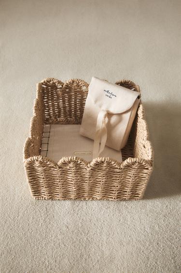 SMALL SCALLOPED BASKET - Light beige by Zara