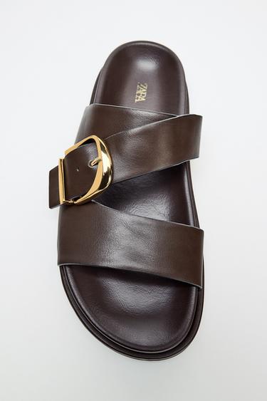 BUCKLED FLAT SANDALS - Brown by Zara