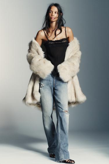 Zara {名称} - {颜色}