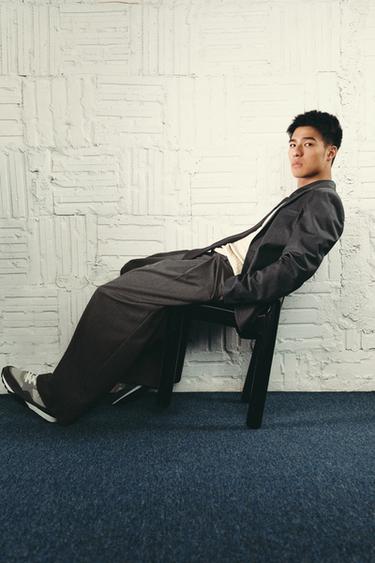 Zara {名称} - {颜色}