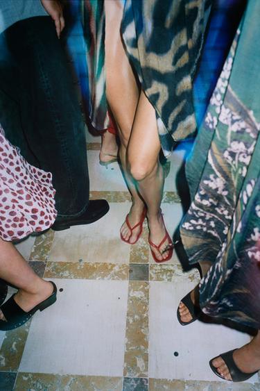 Zara {名称} - {颜色}