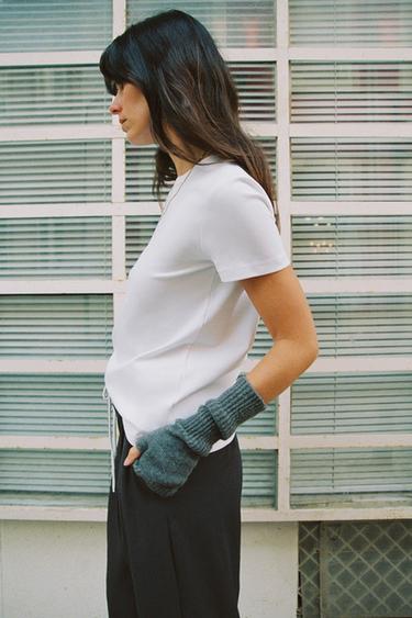 Zara {名称} - {颜色}