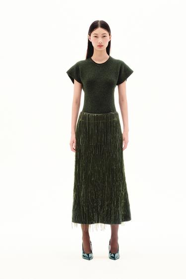 Zara {名称} - {颜色}