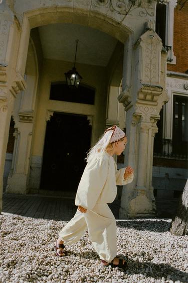 Zara {名称} - {颜色}