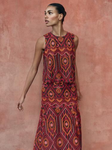 Zara {名称} - {颜色}