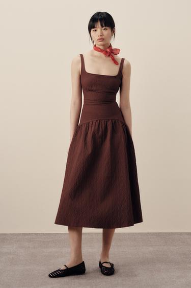 TEXTURED MIDI SKIRT - Burgundy by Zara