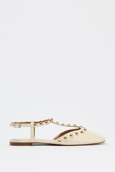 FLAT SHOES WITH STUDS - White by Zara