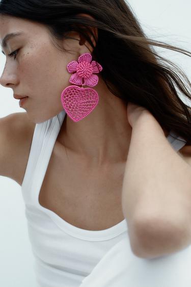 RAFFIA FLOWER AND HEART EARRINGS - Fuchsia by Zara