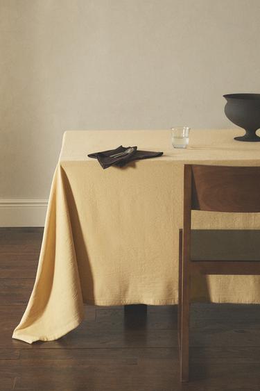 PLAIN DYED THREAD TABLECLOTH - Yellow by Zara