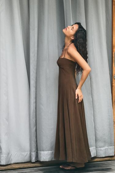 VOLUMINOUS FLOWING HALTER MIDI DRESS - Chocolate by Zara