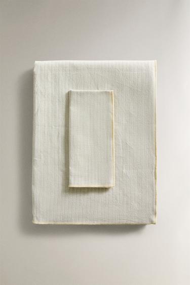 OVERLOCK STRIPED TABLECLOTH - GREENISH by Zara