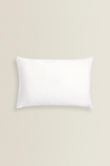 VISCOELASTIC FLAKES PILLOW - White by Zara