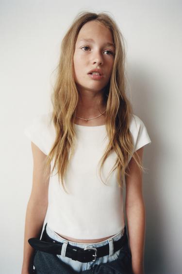 Zara {名称} - {颜色}